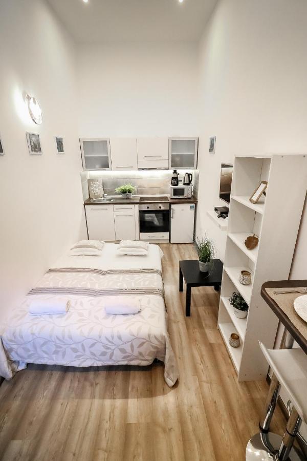 Real Apartments Klauzál II Budapeste Exterior foto